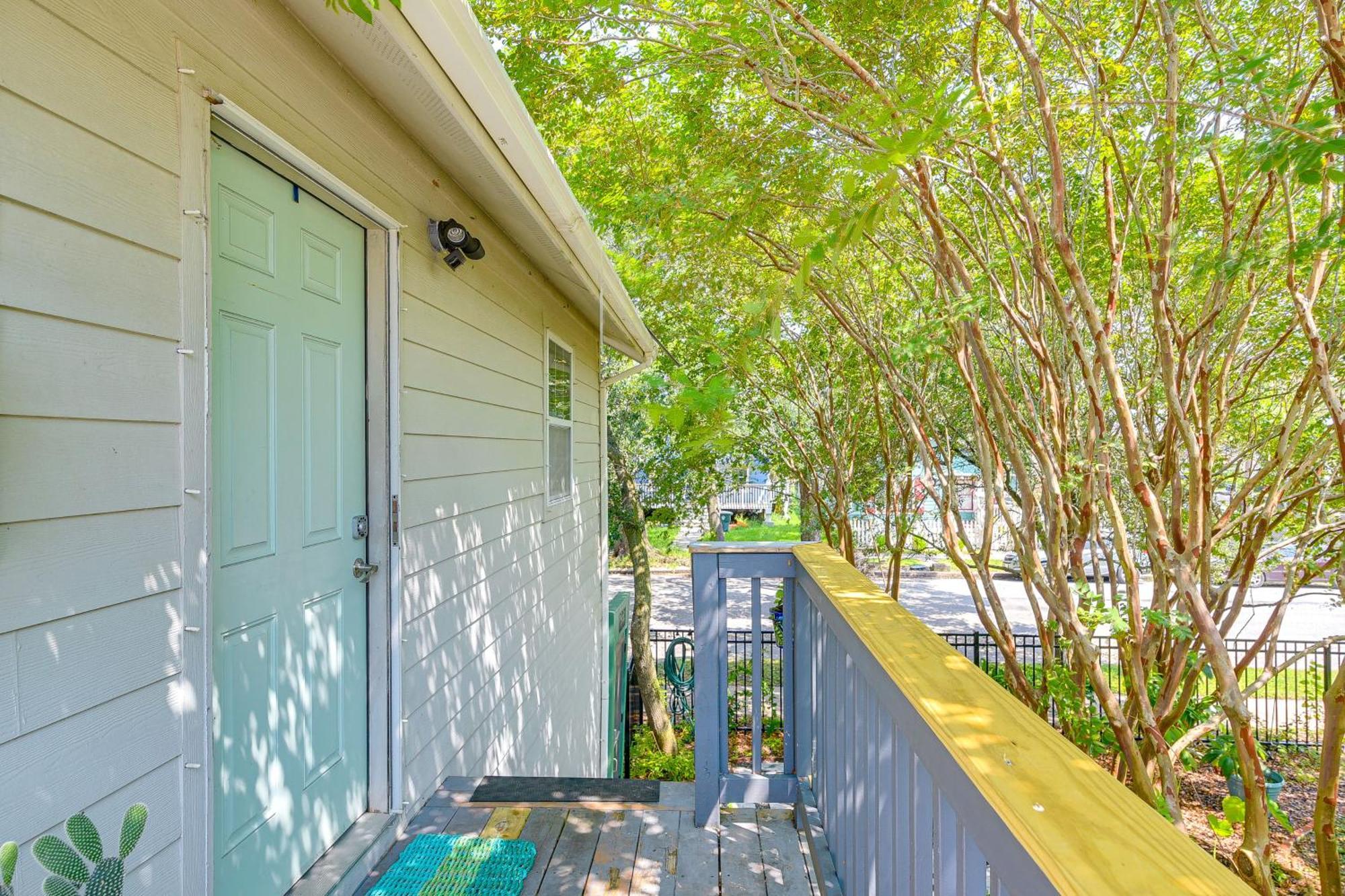 Cozy Galveston Apartment With Private Beach Pass! Екстериор снимка