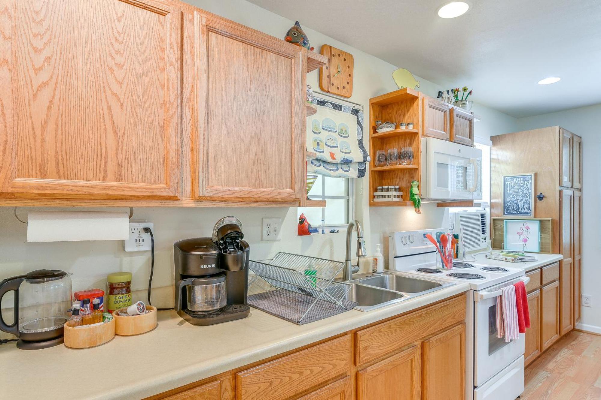 Cozy Galveston Apartment With Private Beach Pass! Екстериор снимка